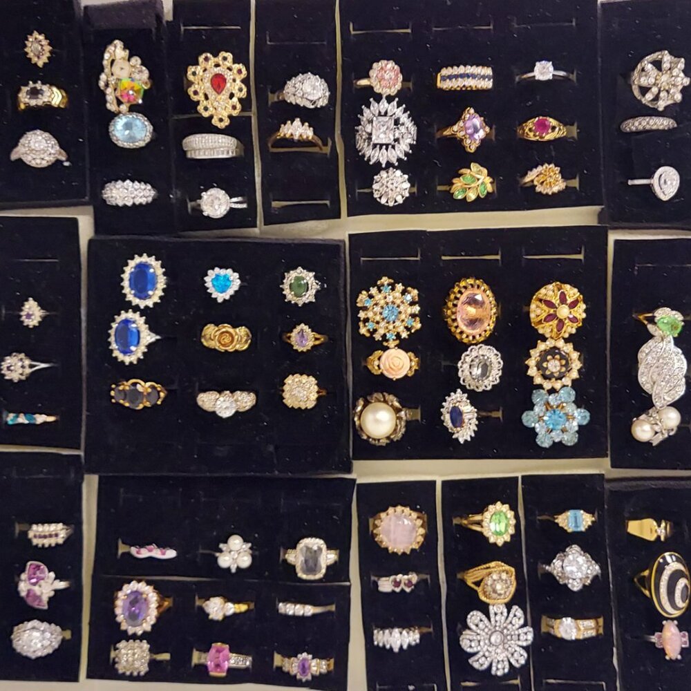 Lot 107 Vintage rings in excellent condition VALUE ~$1600 SALE $800+FREE SHIPPIN